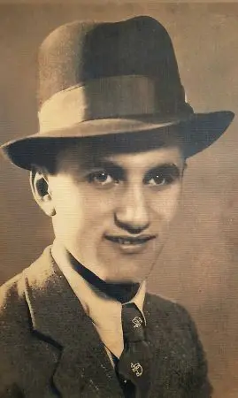 סב המשפחה, עזרא לוי ז"ל - ייסד את דפוס פאר פרינט ב - 1942